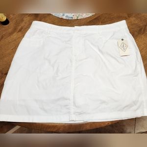 St John's Bay Mid Rise Skort